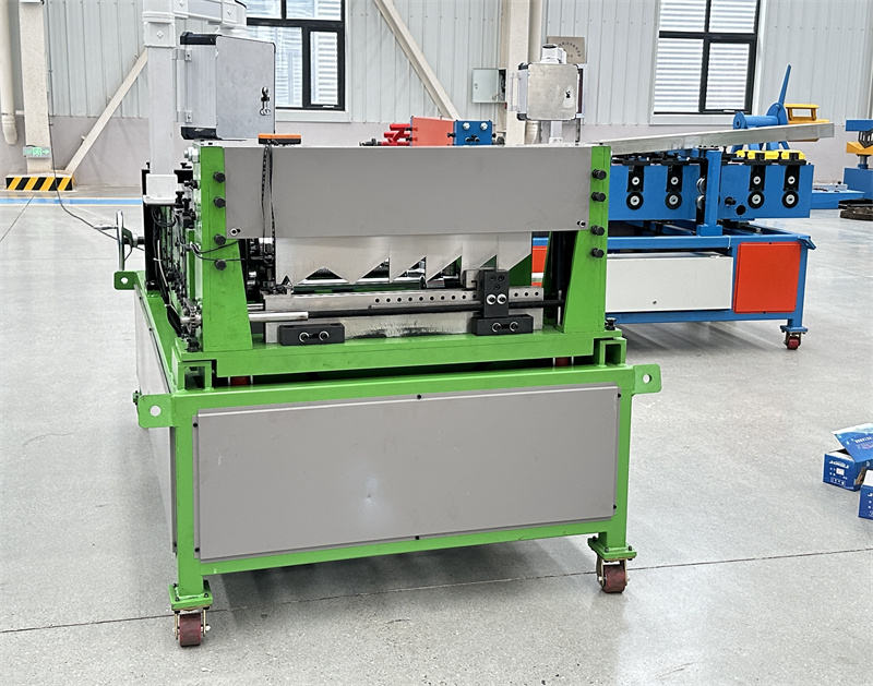 KR24 Standing Seam Roll Forming Machine | Automatic Adjustable Metal Roof Panel Production Line