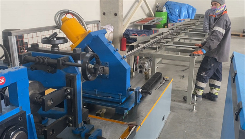 solar stud Roll Forming Machine04