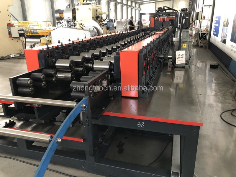 Heavy duty rack panel roll forming equipment