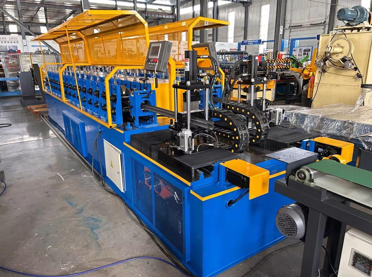 Australia Popular Colorland Fence Post Making Machine