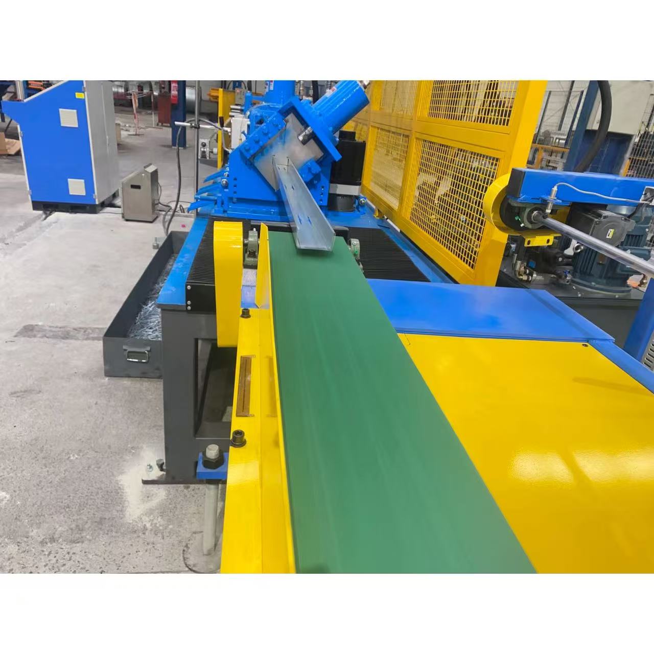 Non-stop Flying Cutting System for Metal Stud Production