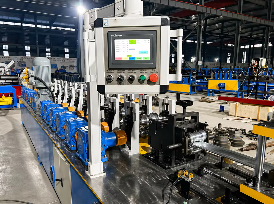 PLC control cabinet and hydraulic cutting area