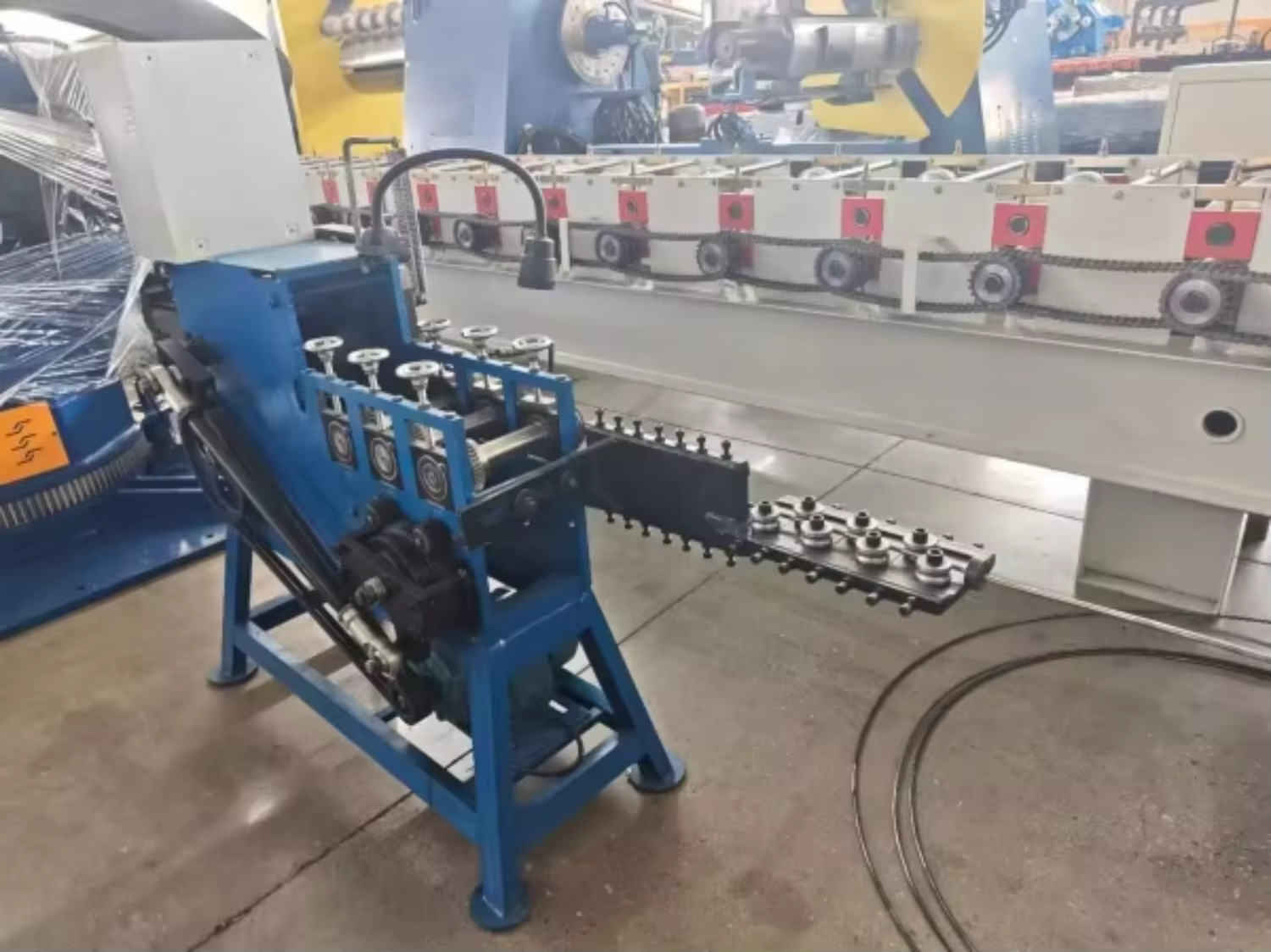 anchor bolt roll forming machine (2)