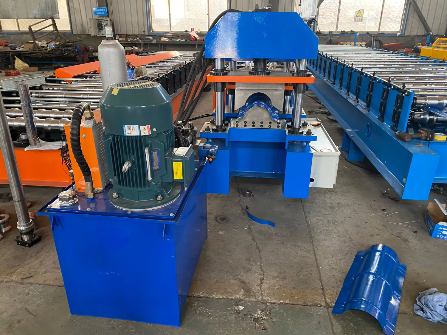 ridge cap roll forming machine (5)