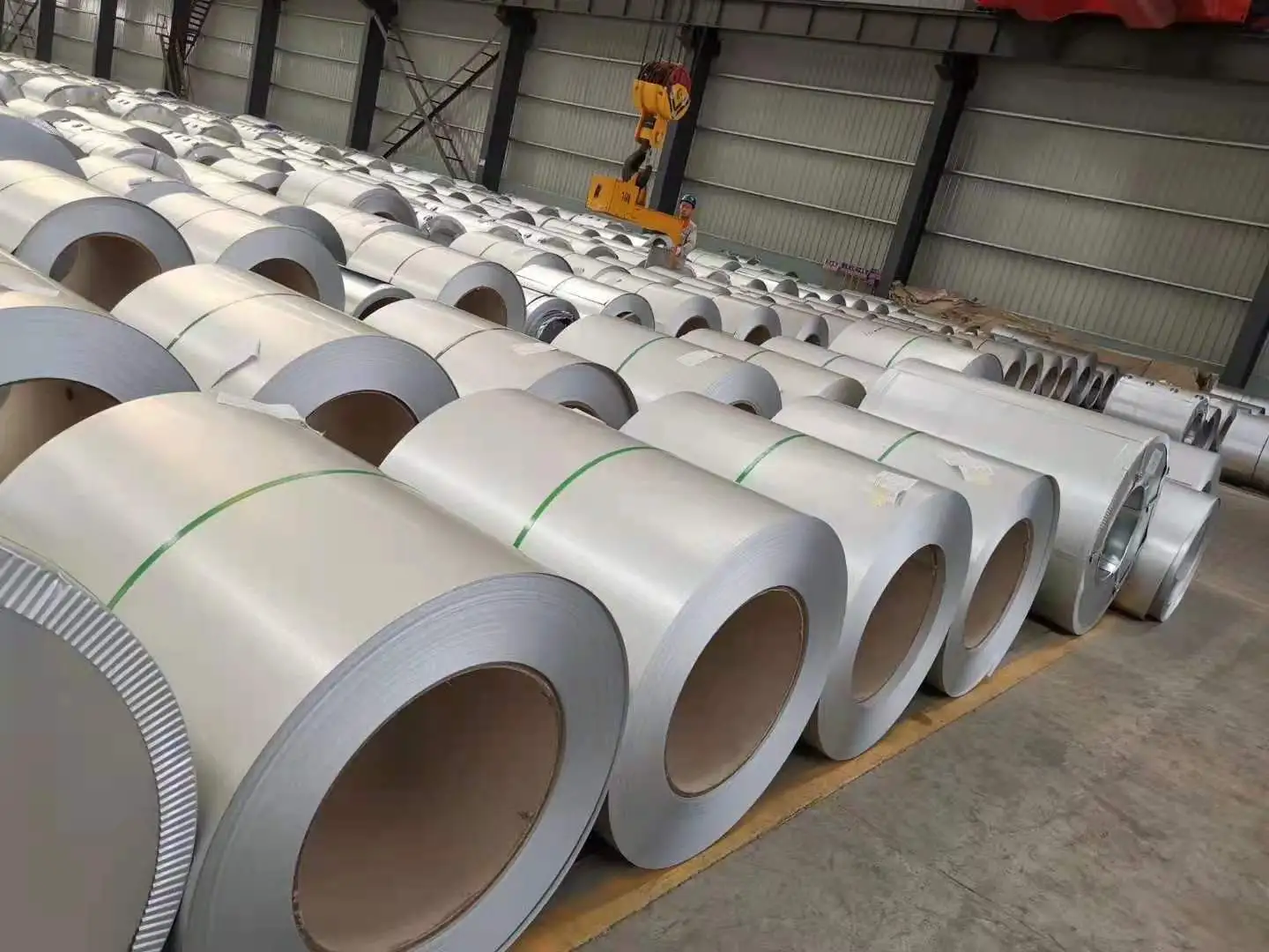 Ppgi White Color Code 9016 Prepainted Galvanized Steel Coil 0.4mm Ppgl in Steel Coils Color Coated Steel PPGI China Factory customize+1 251 mm ~ 1 500 mm