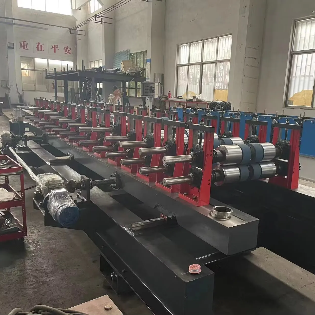 0.7-1.0mm 300-610mm Wide Adjustable Storage Racking Metal Shelf Panel Roll Forming Machine