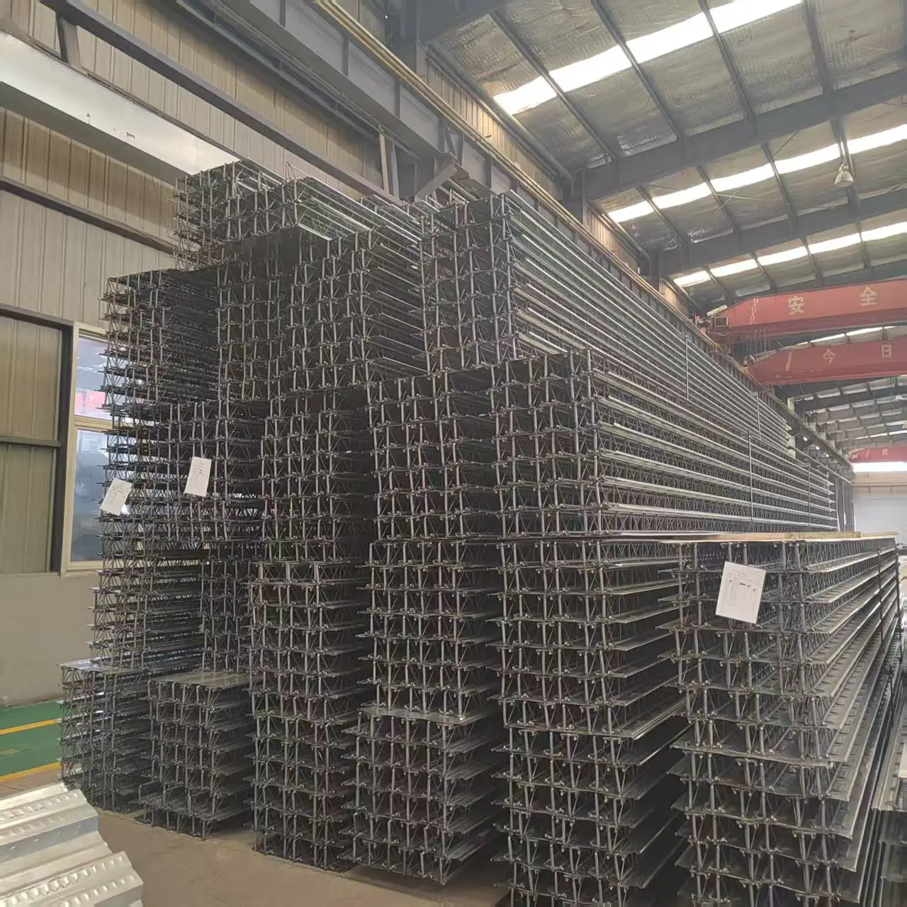 High Quality Corrugated Galvanized Steel Slab Custom Cut From China Factory for Industrial Building's Truss Floor Steel-Bars
