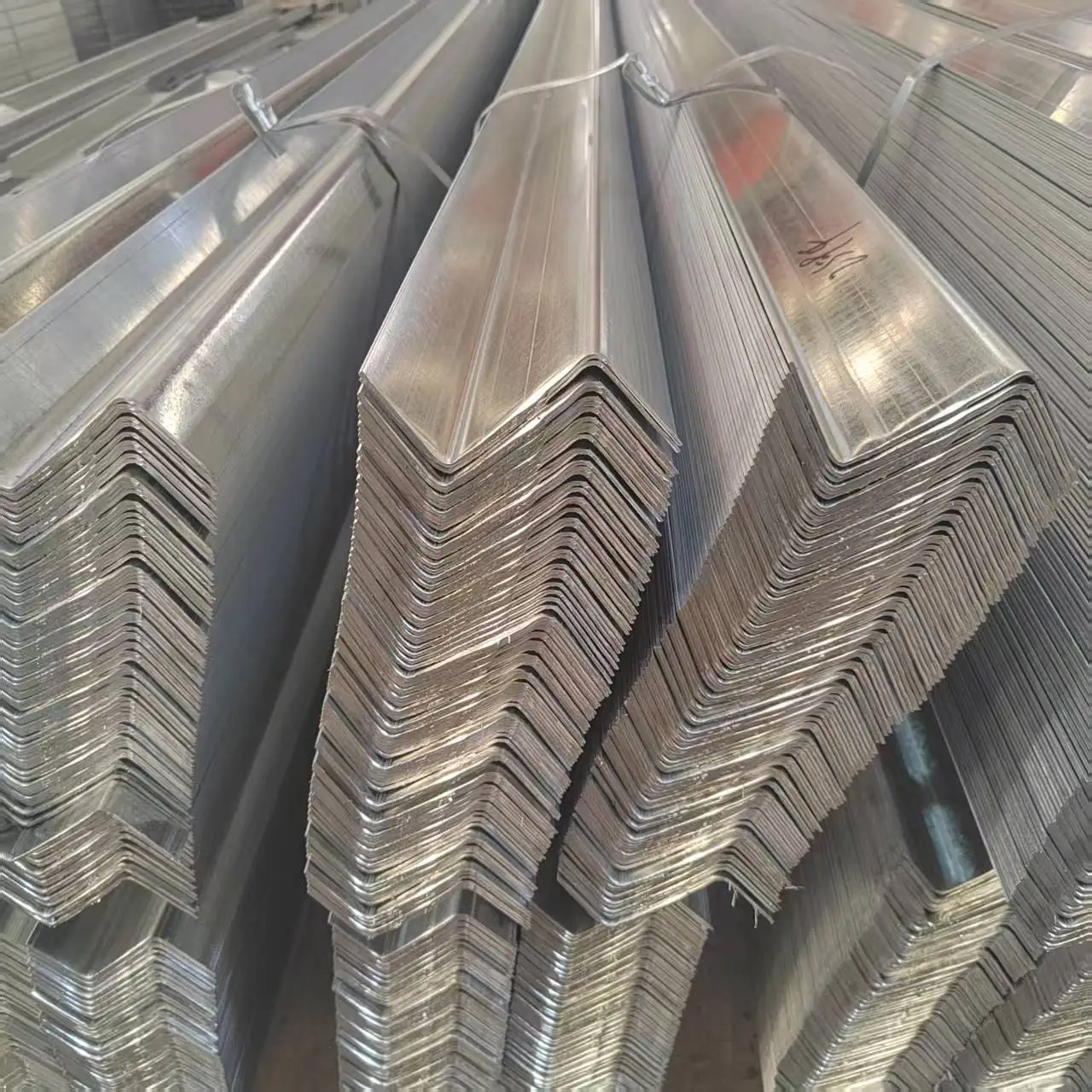 2025 Hot Selling Customized Q235B/Q355B 1.5mm-4.0mm Z Shape Steel Channels