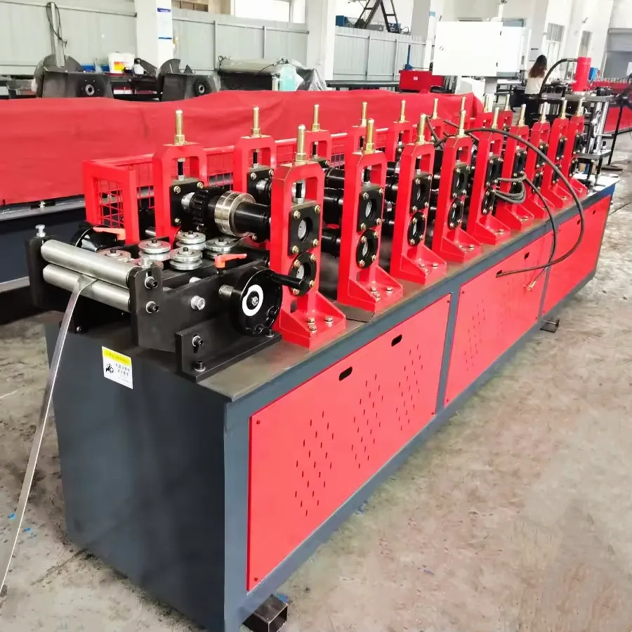 SUSSMAN Customized 0.7-1.2mm Thickness Galvanized Steel Mesh Deck V Channel Roll Forming Machine For Shelf Support
