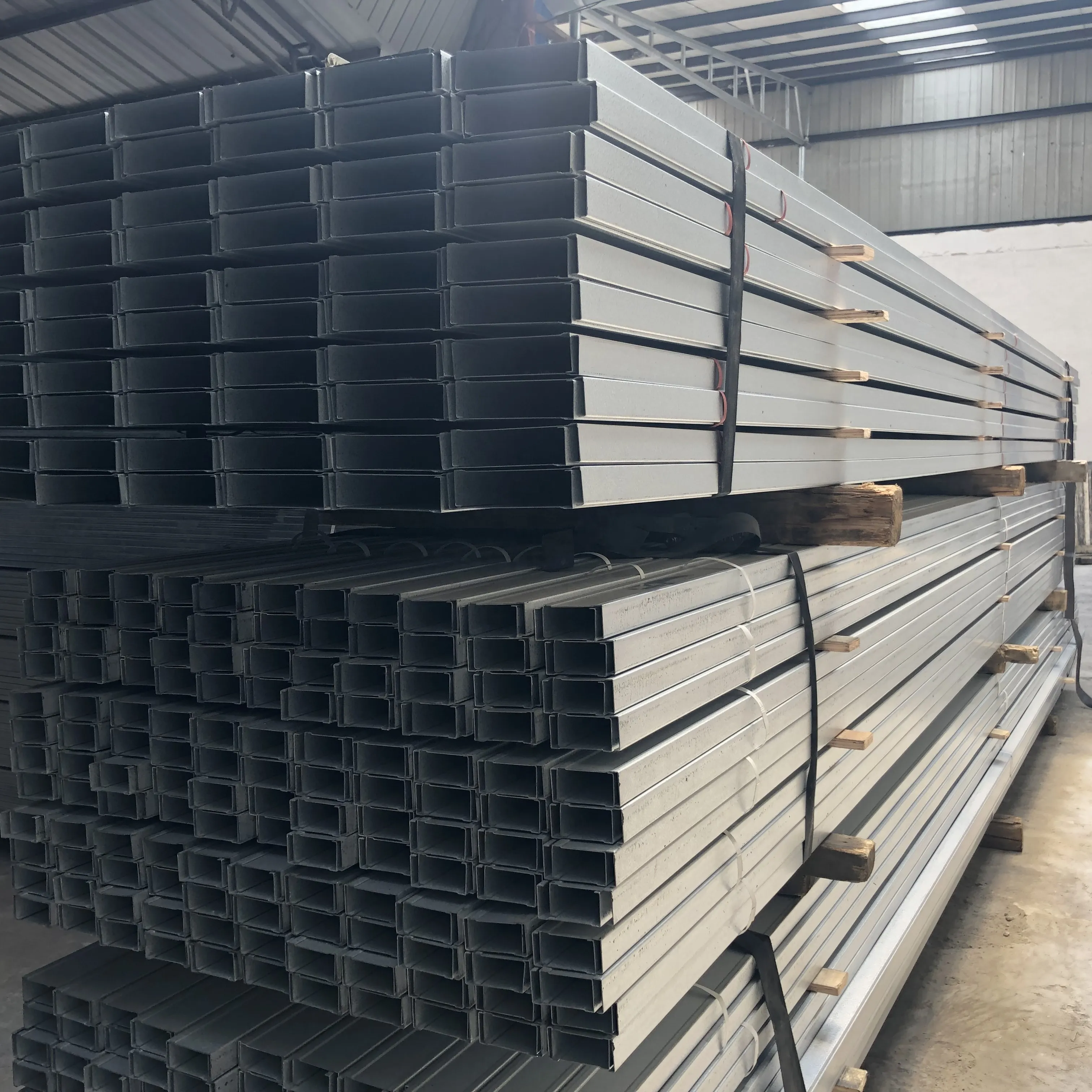New Products DX51D Galvanized Steel Ceiling Wall Channel Stud ASTM Standard Water Resistant Fire Apartment Office Building
