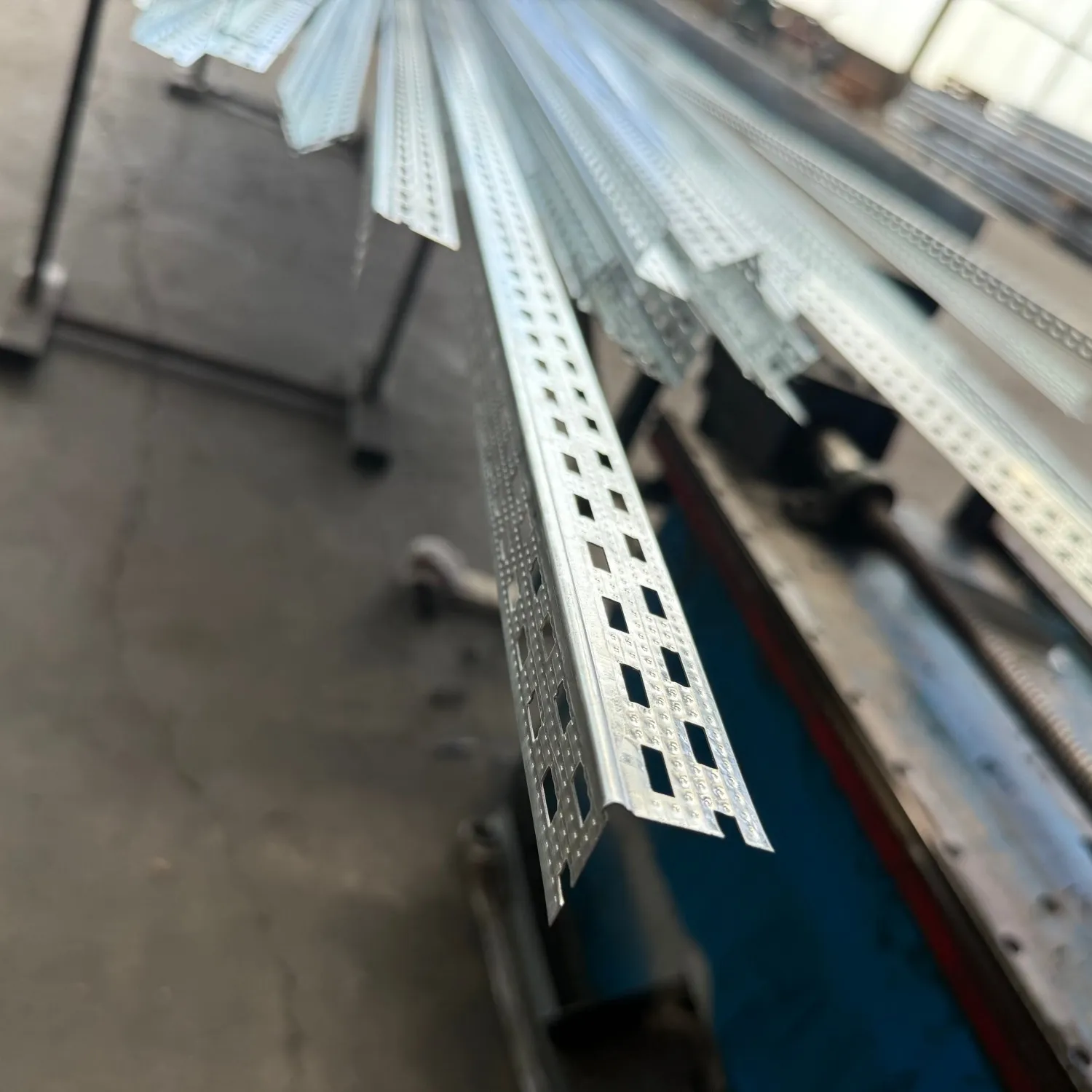 Galvanized Steel Angle for Ceiling Grid Components
