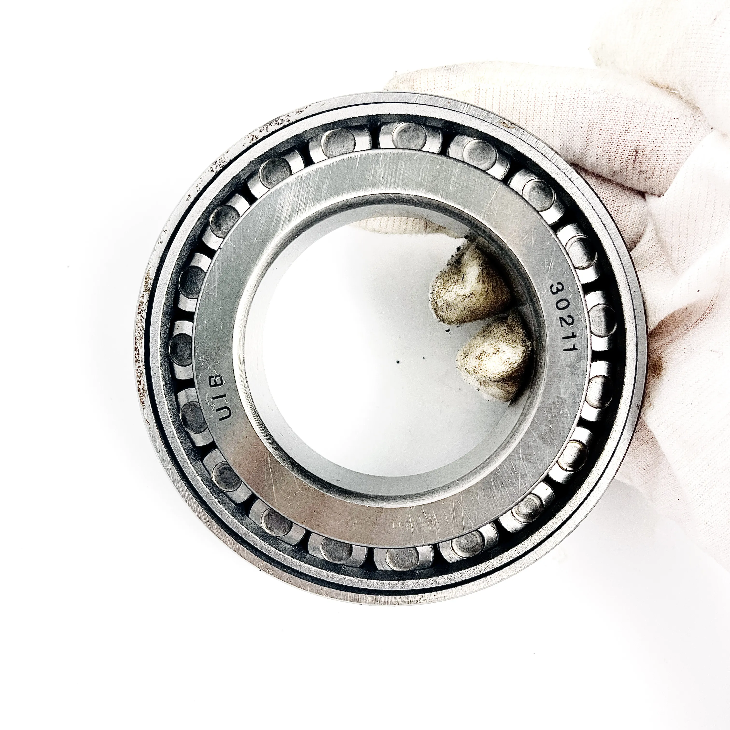 7517E Tapered Roller 32217 Luo Axis LYC Reducer Hub Bearing 111+111