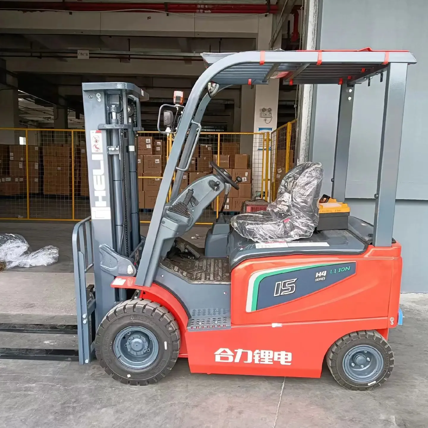 Heli 2.5 Ton Battery Electric Forklift with Glass Cabin Heated All-electric Portable Car Loading Mini Folk Lift RED+4500 mm+2.5 Ton+HELI CPD