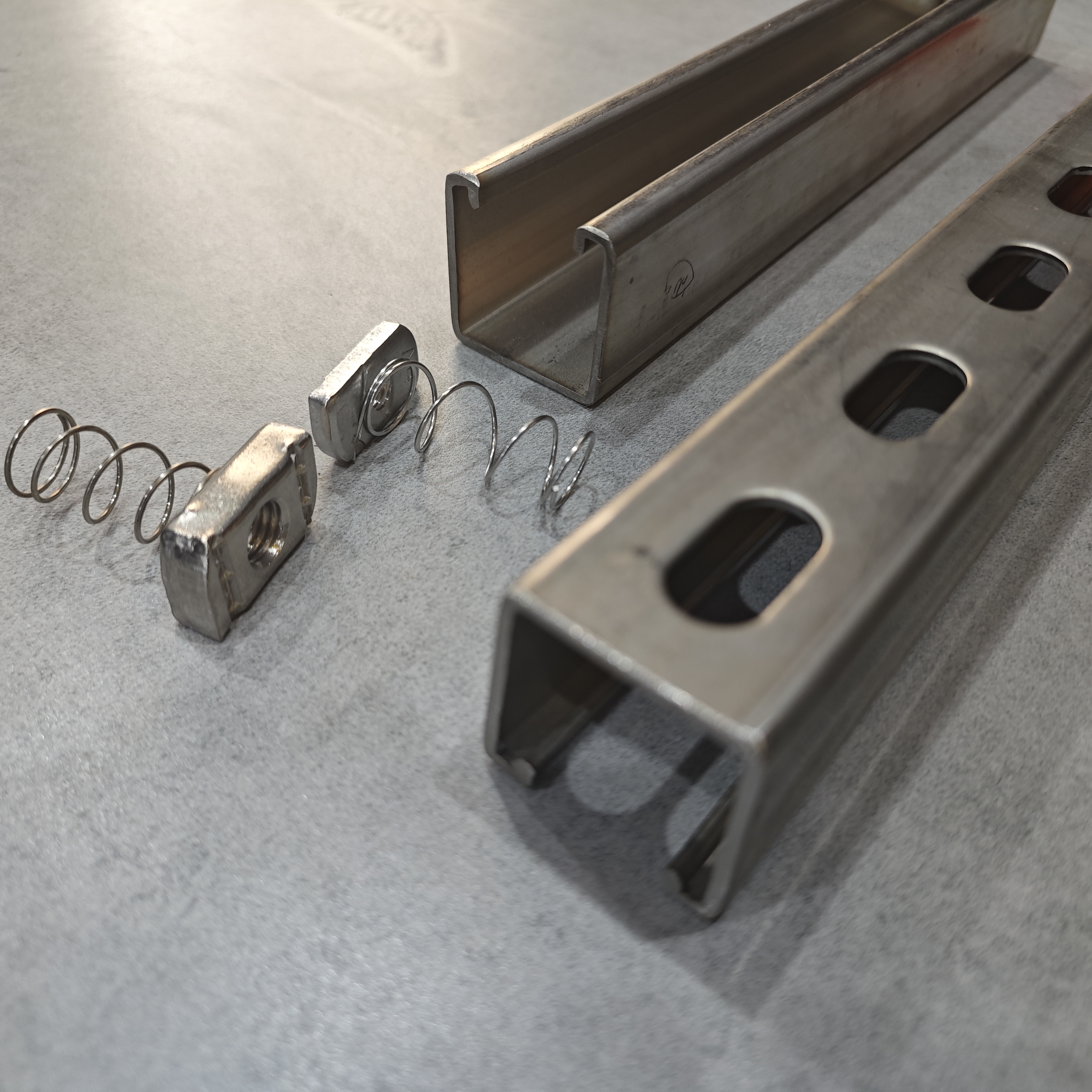 Mounting Channel Solar Panel Support Unistrut Channel 158 X 138