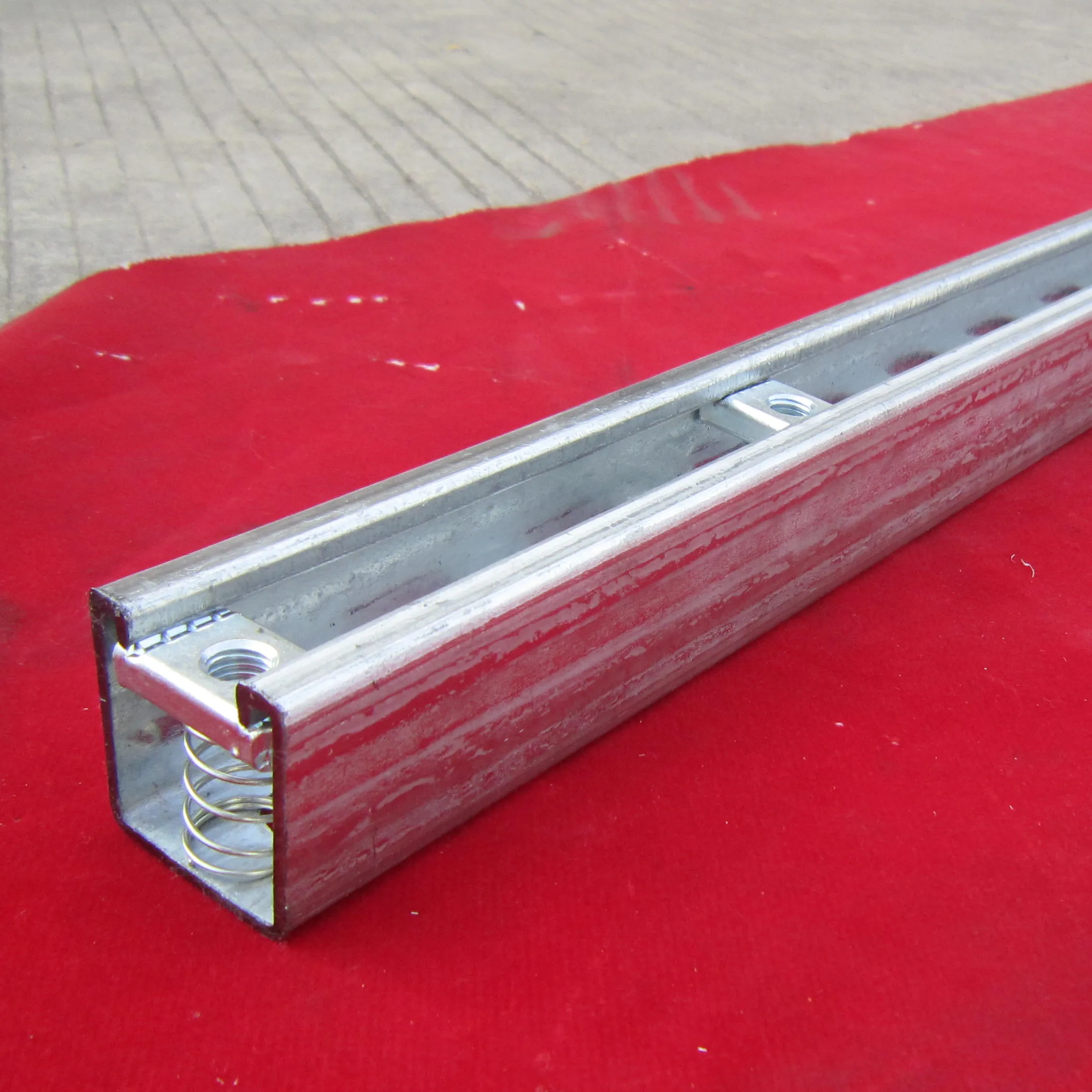Pre-Galvanized Unistrut Channel for Seismic Bracing Cable Management and Support Systems Bulk Supply Jiangsu, China+Non-Alloy+15-21 days+BS+BESCA