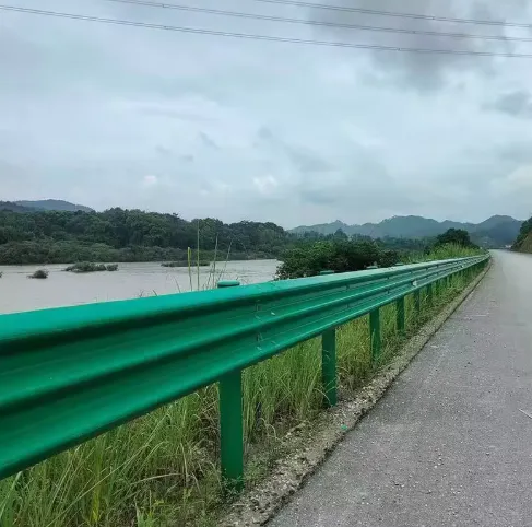 Highway Guardrail Crash Barrier Corrugated Steel Three-Way Beam Roadway Traffic Safety Hot Dipped Galvanized Powder Coated High Silver
