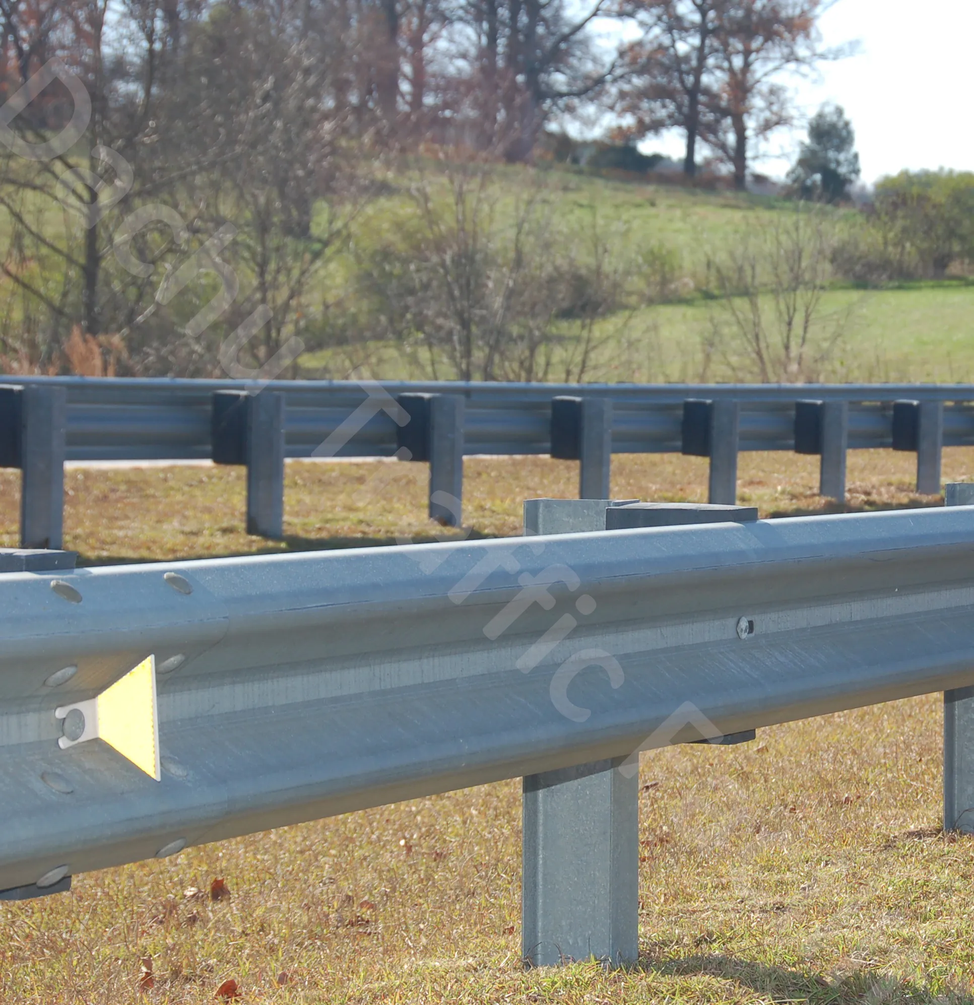 Highway Reflector Guardrail Delineator W Beam Galvanized Steel Safety Guardrail Pole and Highway Barrier