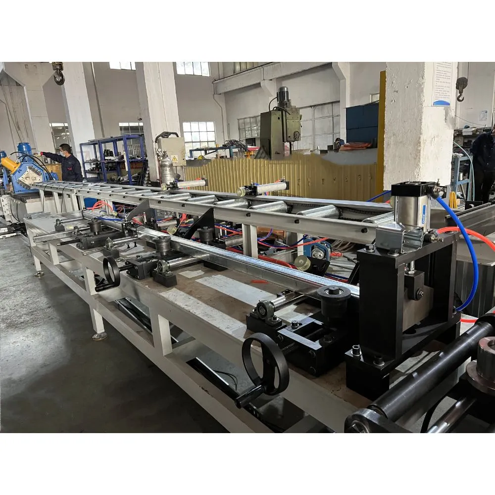 1.0mm-2.0mm Thickness Width 80mm-160mm Automatically Adjustable Auto Joint Upright Racking Box Beam Roll Forming Machine